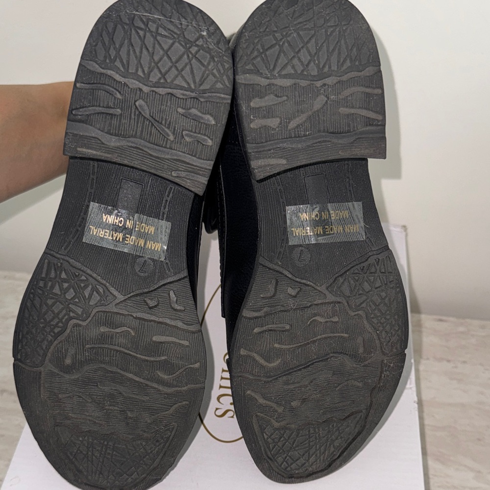 Women's Black and Gray Ankle Boots - Picture 5 of 5